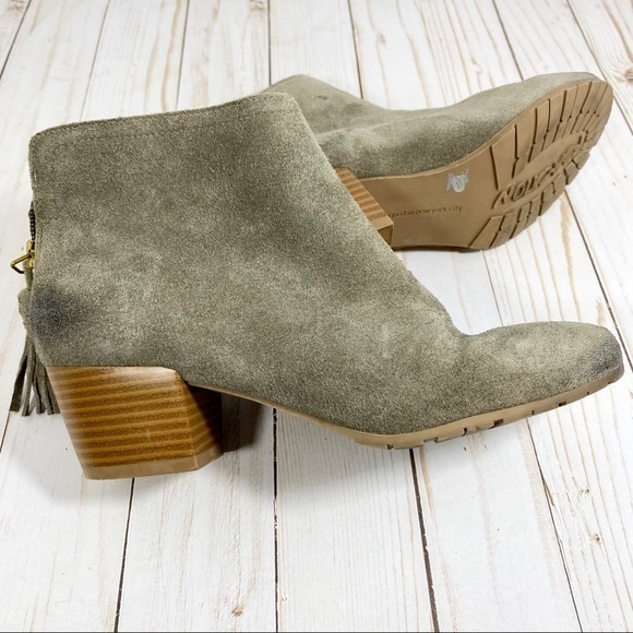 Kenneth Cole Reaction Taupe Suede Tassel Booties 6.5 - Picture 5 of 11